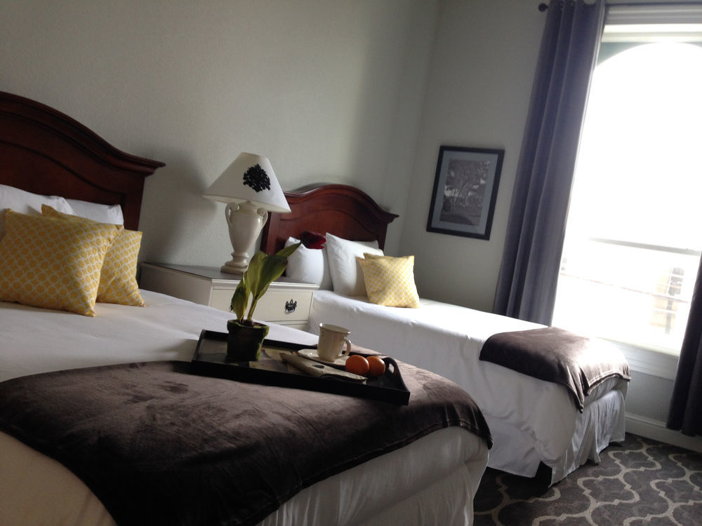 The Dilworth Inn Gonzales 外观 照片
