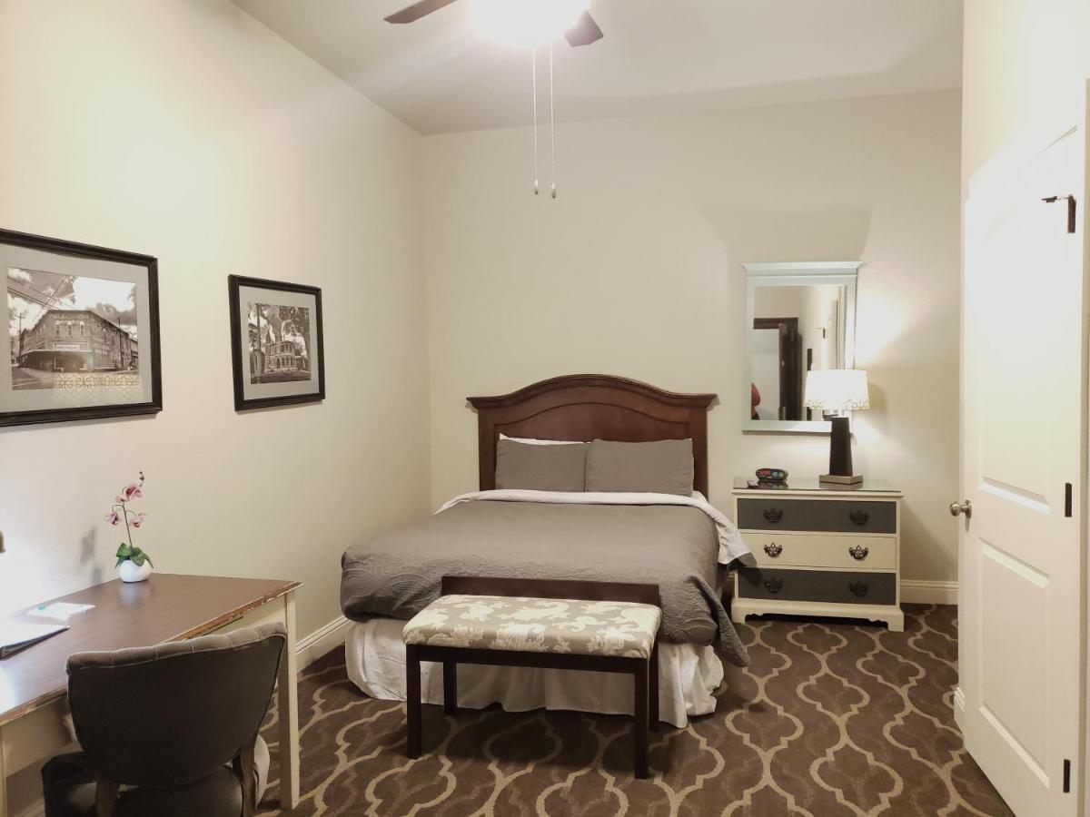 The Dilworth Inn Gonzales 外观 照片
